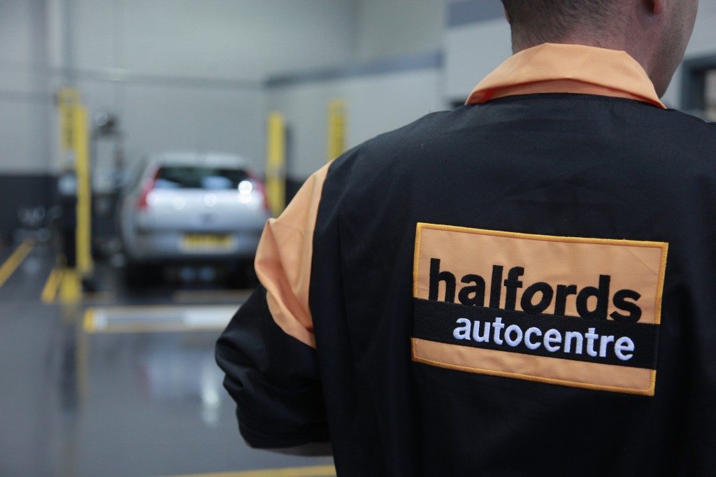 Halfords Autocentres Launches MOT Service Monthly Payment Scheme 