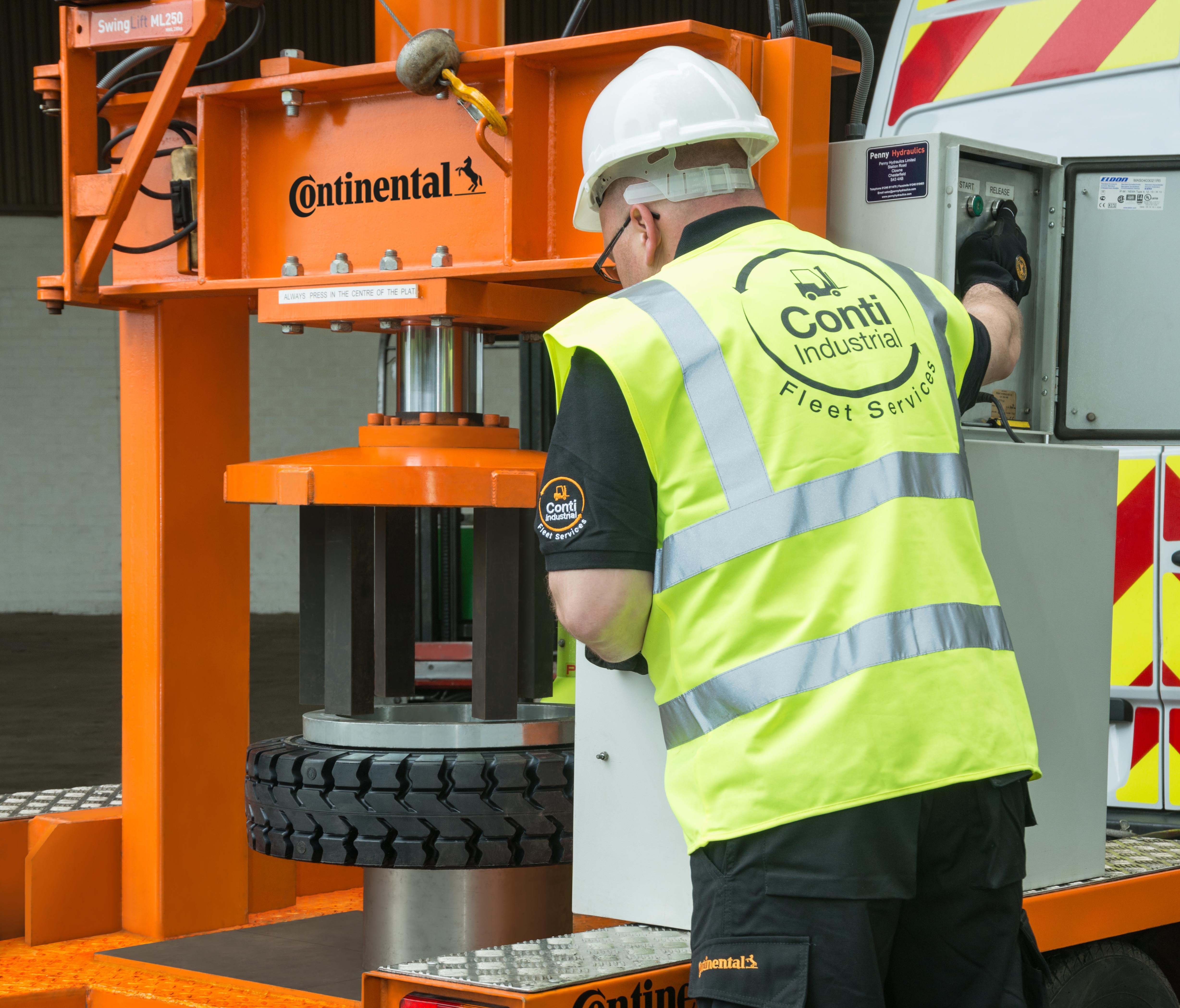 Conti and Penny Hydraulics celebrate 5 years of industrial partnership
