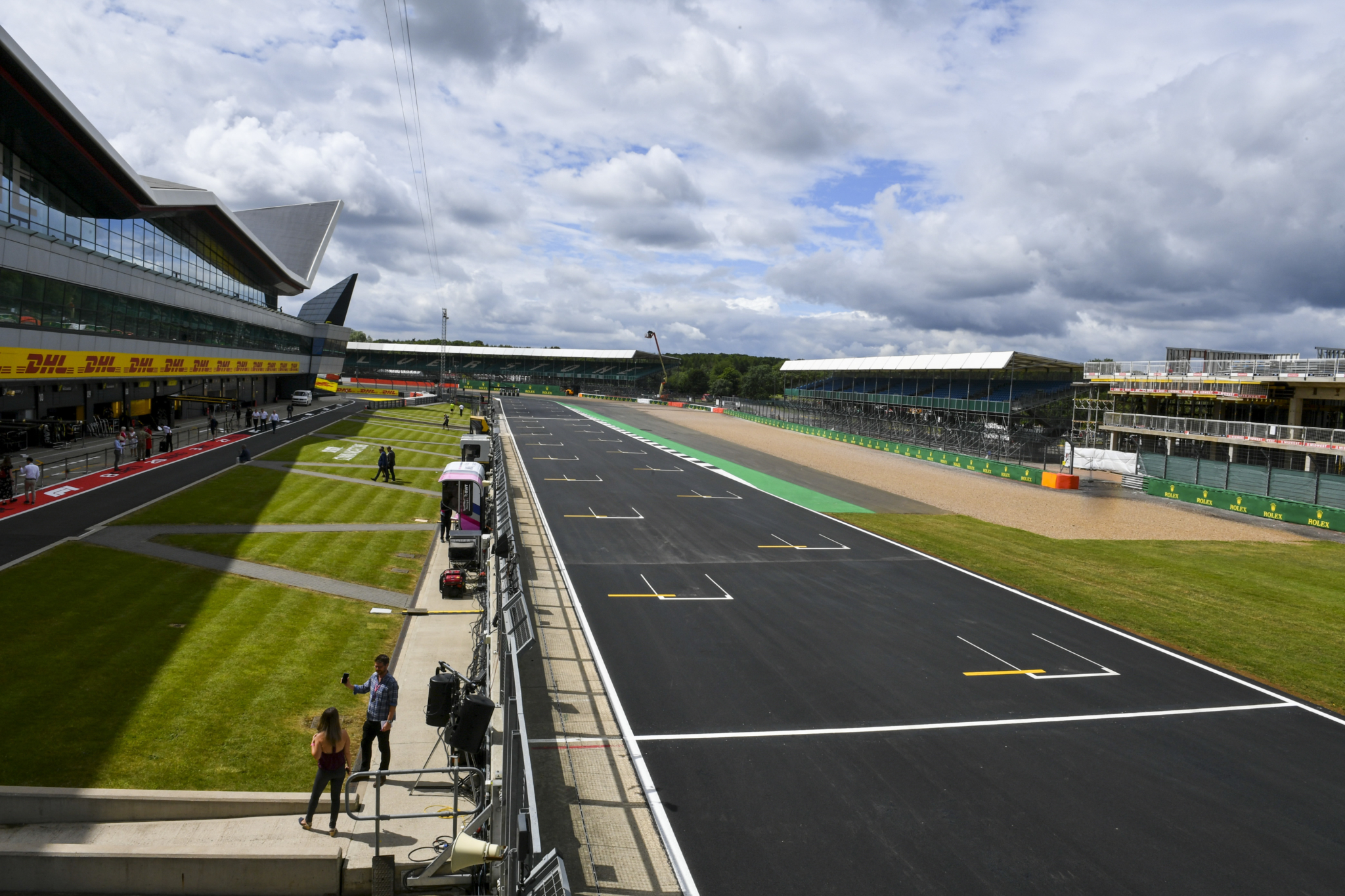 Silverstone to host two grands prix in conditional deal