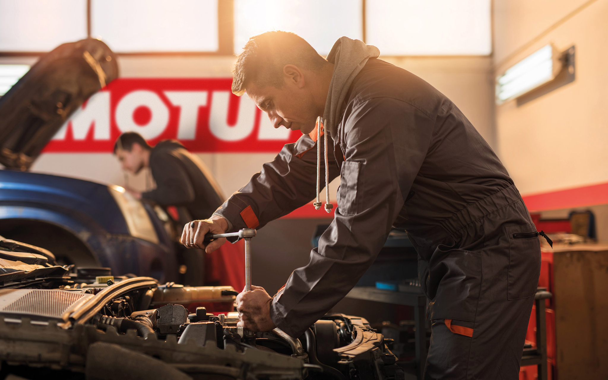 Motul signs up as Top Technician/Top Garage main partner