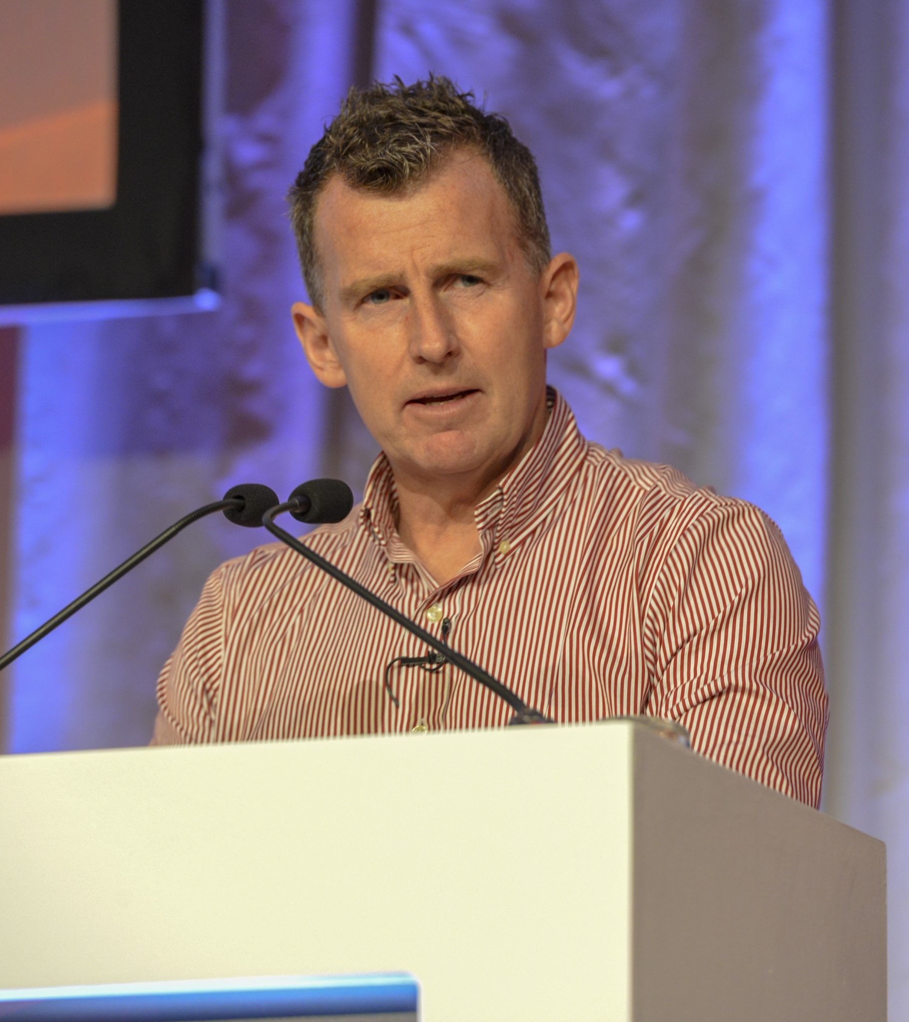 Nigel Owens the closing speaker at 2021 Tyre Industry Conference