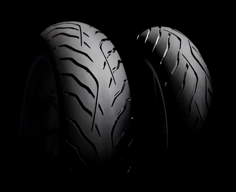 RoadSmart IV: Dunlop’s “multi-talented tyre”