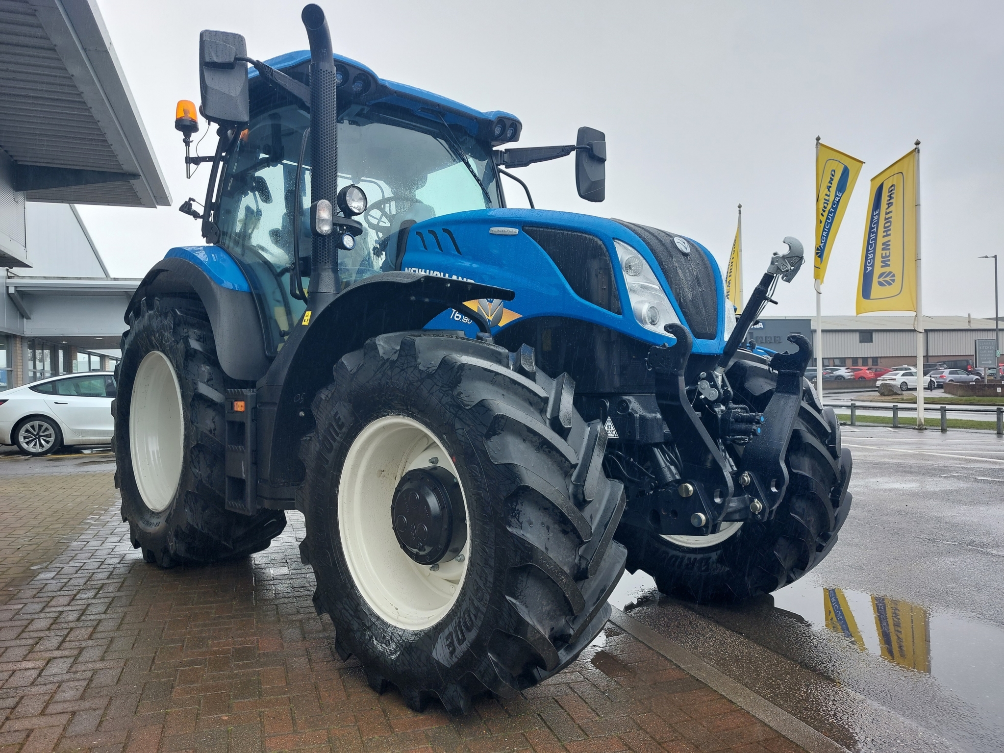 Bridgestone supplies agricultural tyres to New Holland