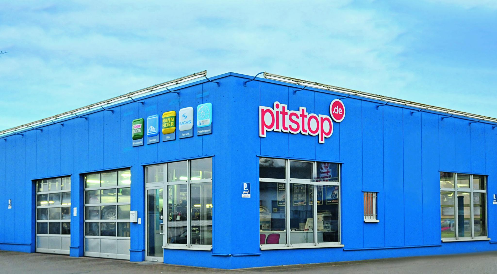 HUK-Coburg buys 25% of tyre retailer Pitstop