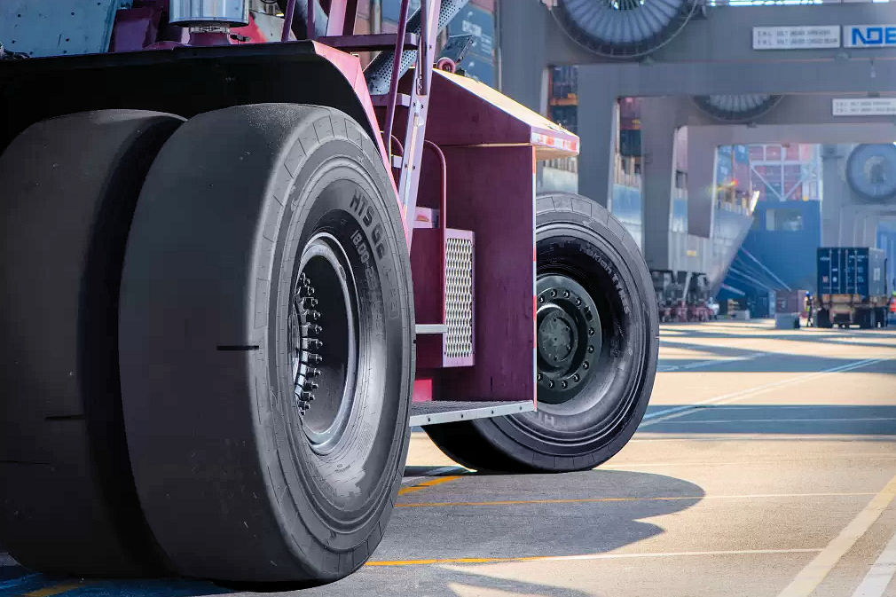 Nokian Tyres adds L-5S fitment to HTS G2 harbour range