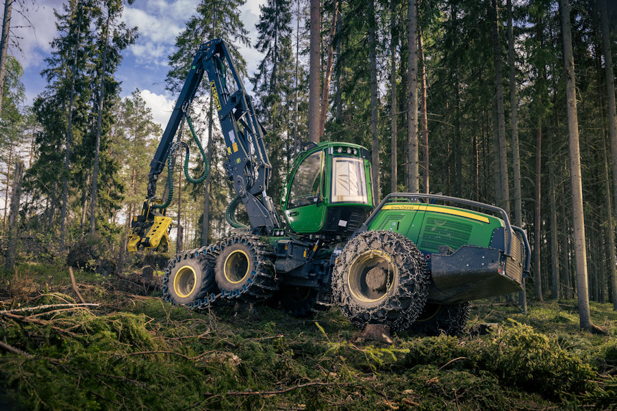 Nokian Tyres: Why is tyre pressure so important on heavy machinery?