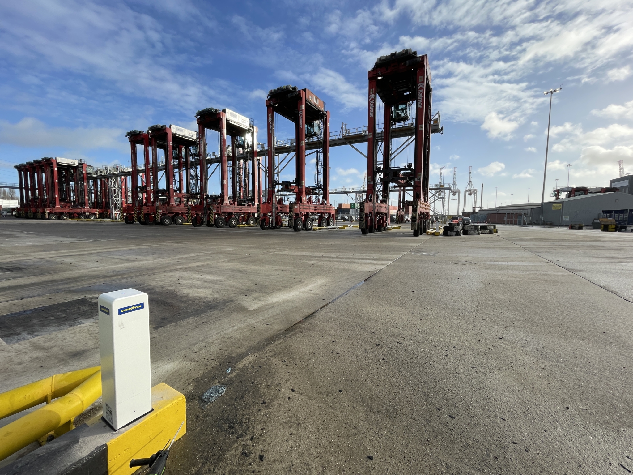 DP World reports productivity gains from Goodyear DrivePoint Heavy Duty