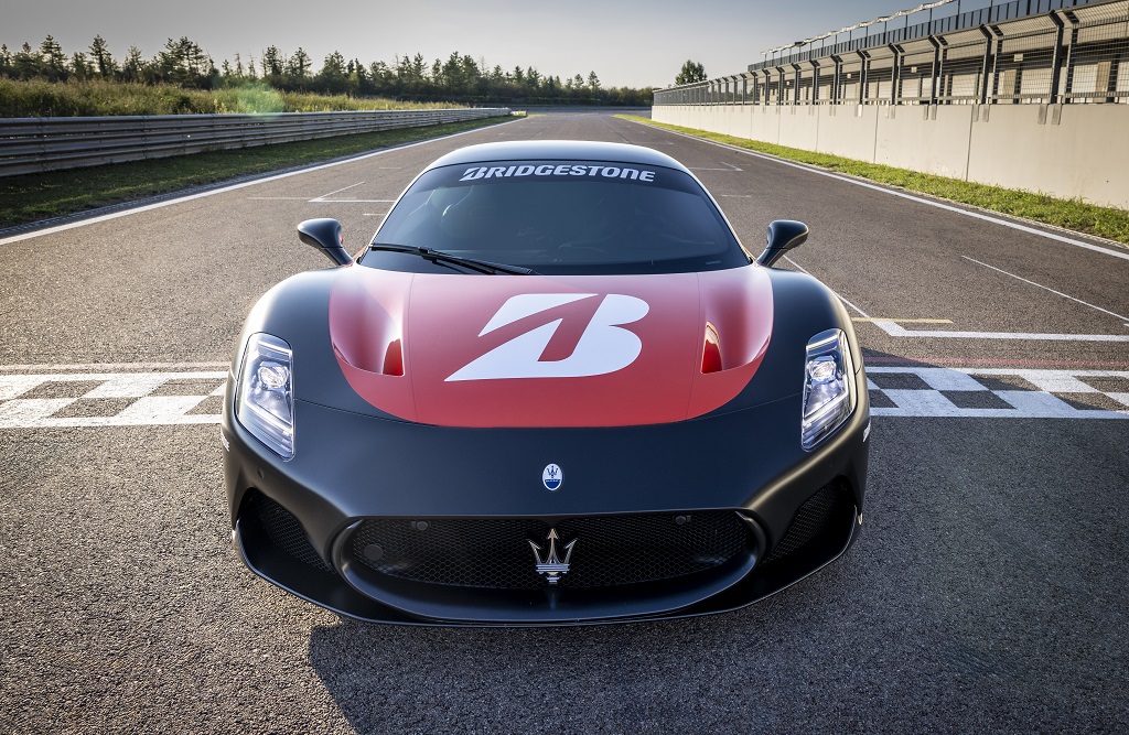 Bridgestone celebrates Maserati Driving Experiences collaboration in Italy
