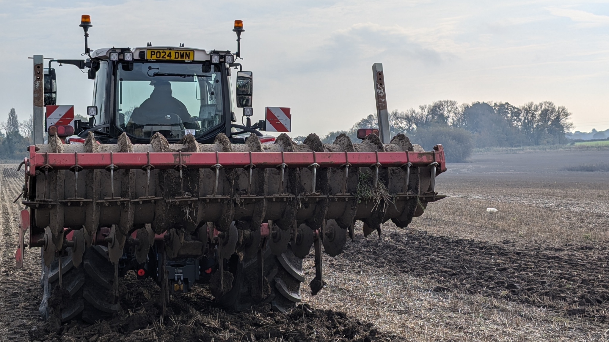 Yokohama ATG demonstrates agri tyre technology in Merseyside field demo day